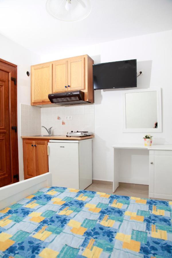 Maria'S Residence Agia Anna  Luaran gambar