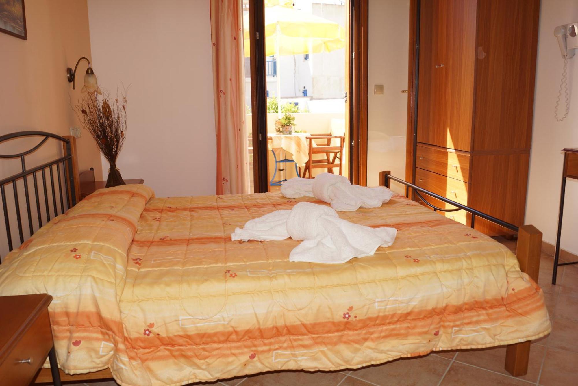 Maria'S Residence Agia Anna  Luaran gambar